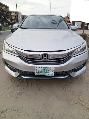 Honda Accord EX-L V-6 4dr Sedan FWD (3.5L 6cyl 6A) 2013 Silver