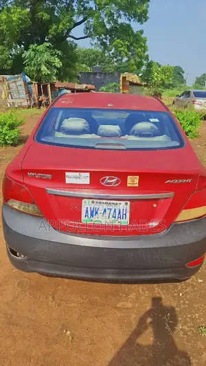 Hyundai Accent 2014 Red