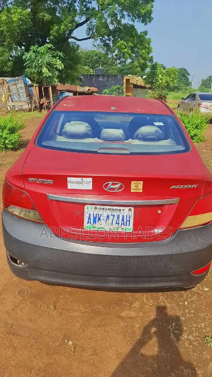 Hyundai Accent 2014 Red