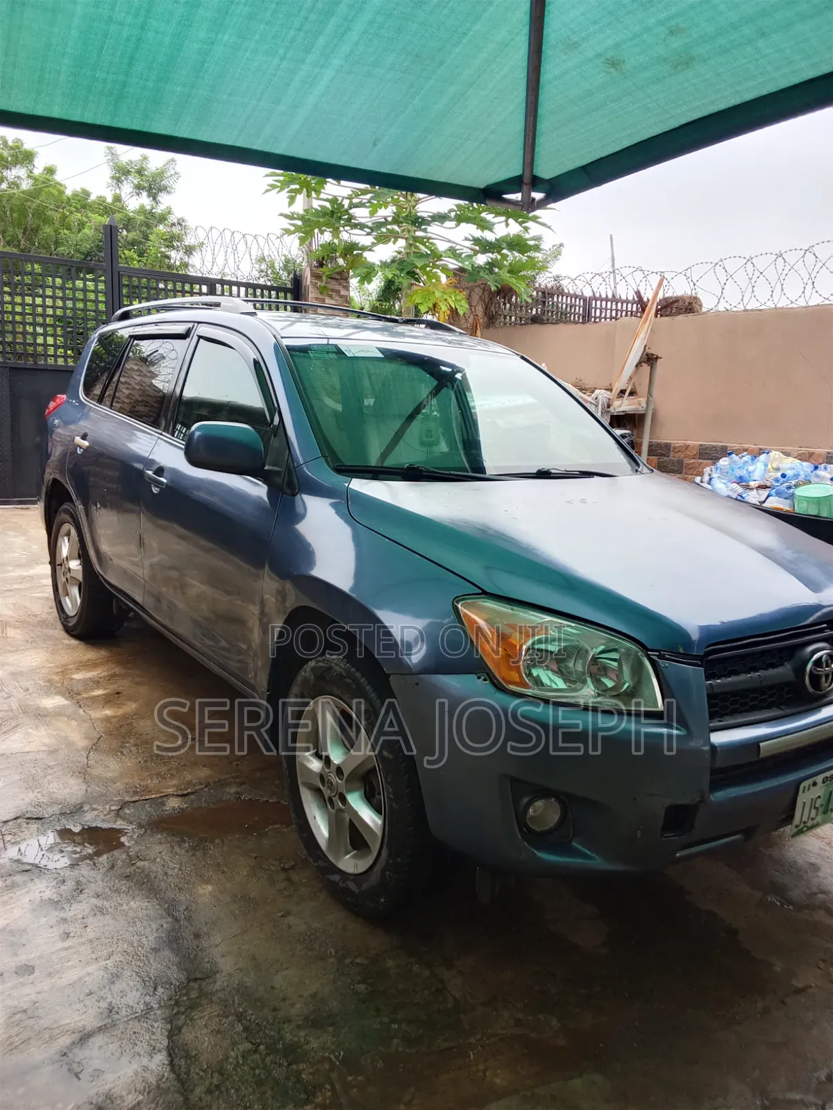 Toyota RAV4 2010 Blue