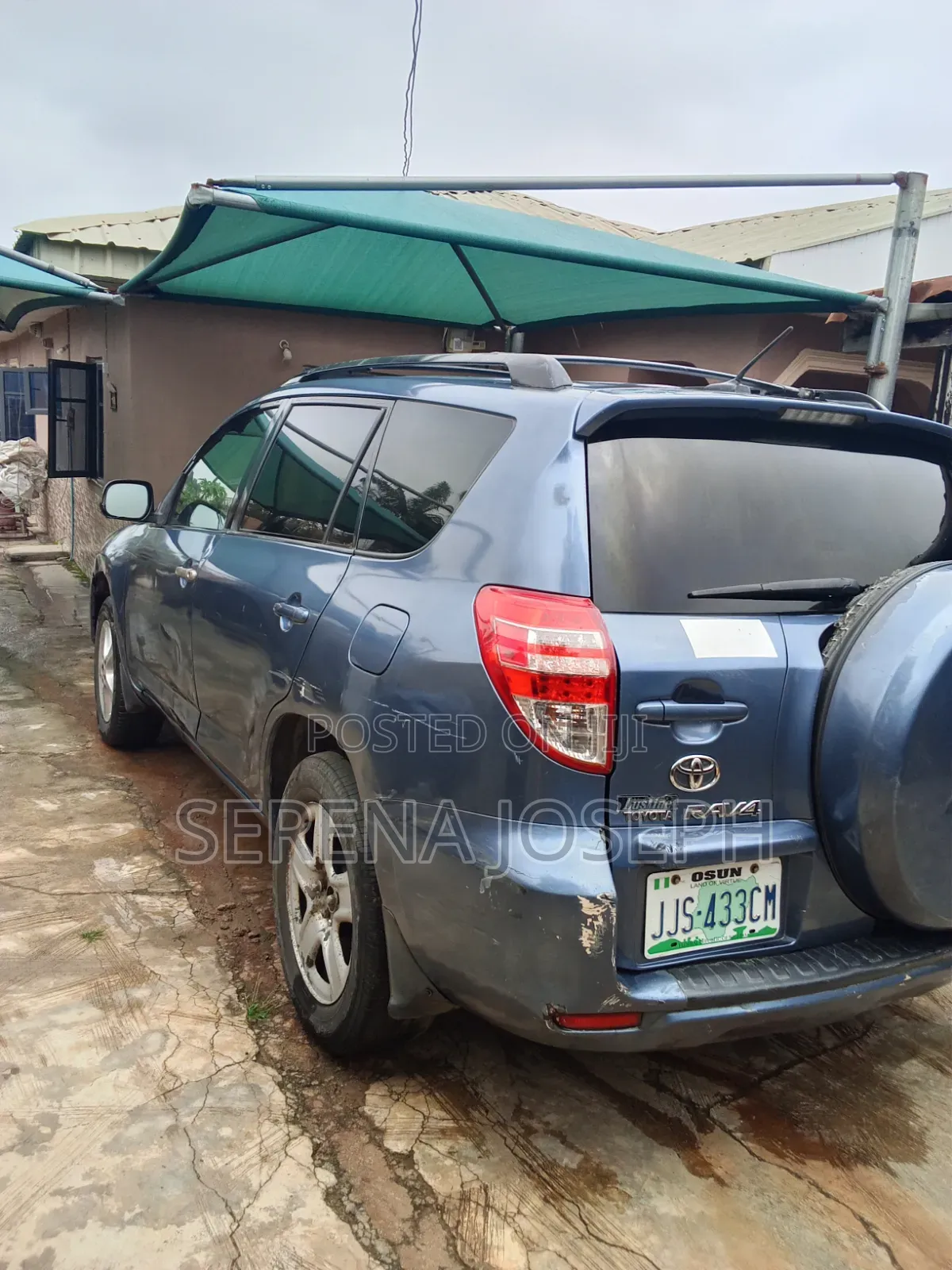 Toyota RAV4 2010 Blue