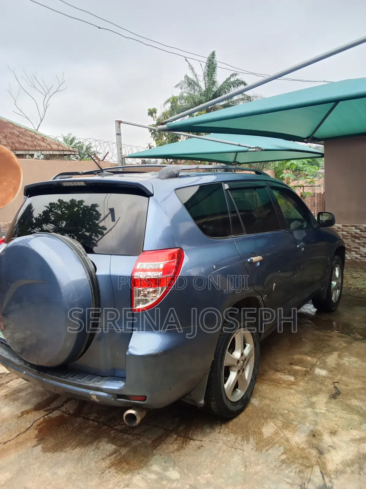 Toyota RAV4 2010 Blue