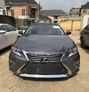Lexus ES 350 FWD 2013 Gray