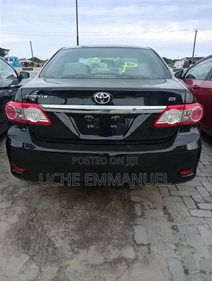 Toyota Corolla 2013 Black