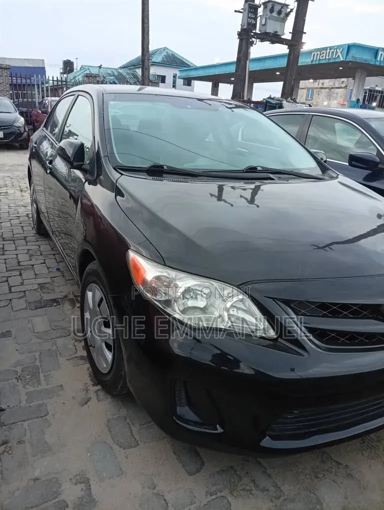 Toyota Corolla 2013 Black