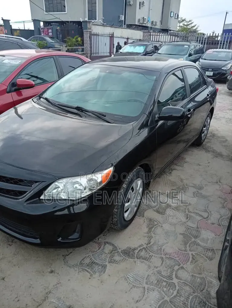 Toyota Corolla 2013 Black
