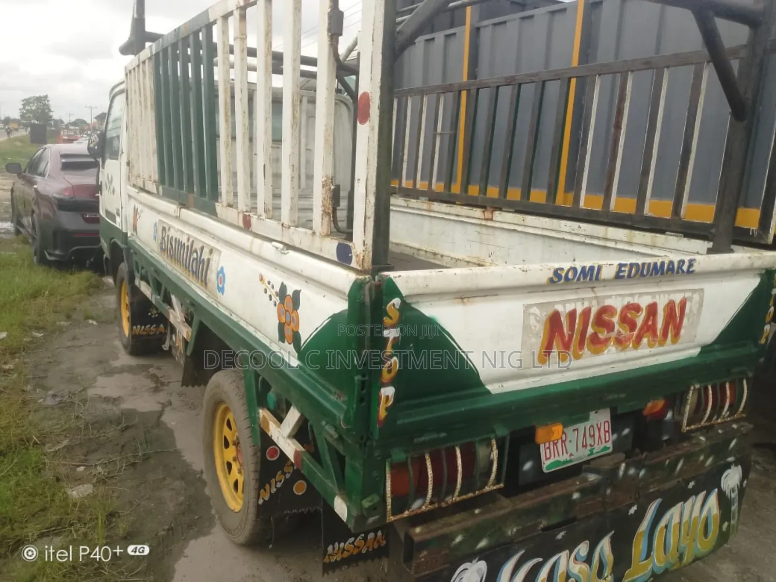 Nissan Pick-Up 2012 White