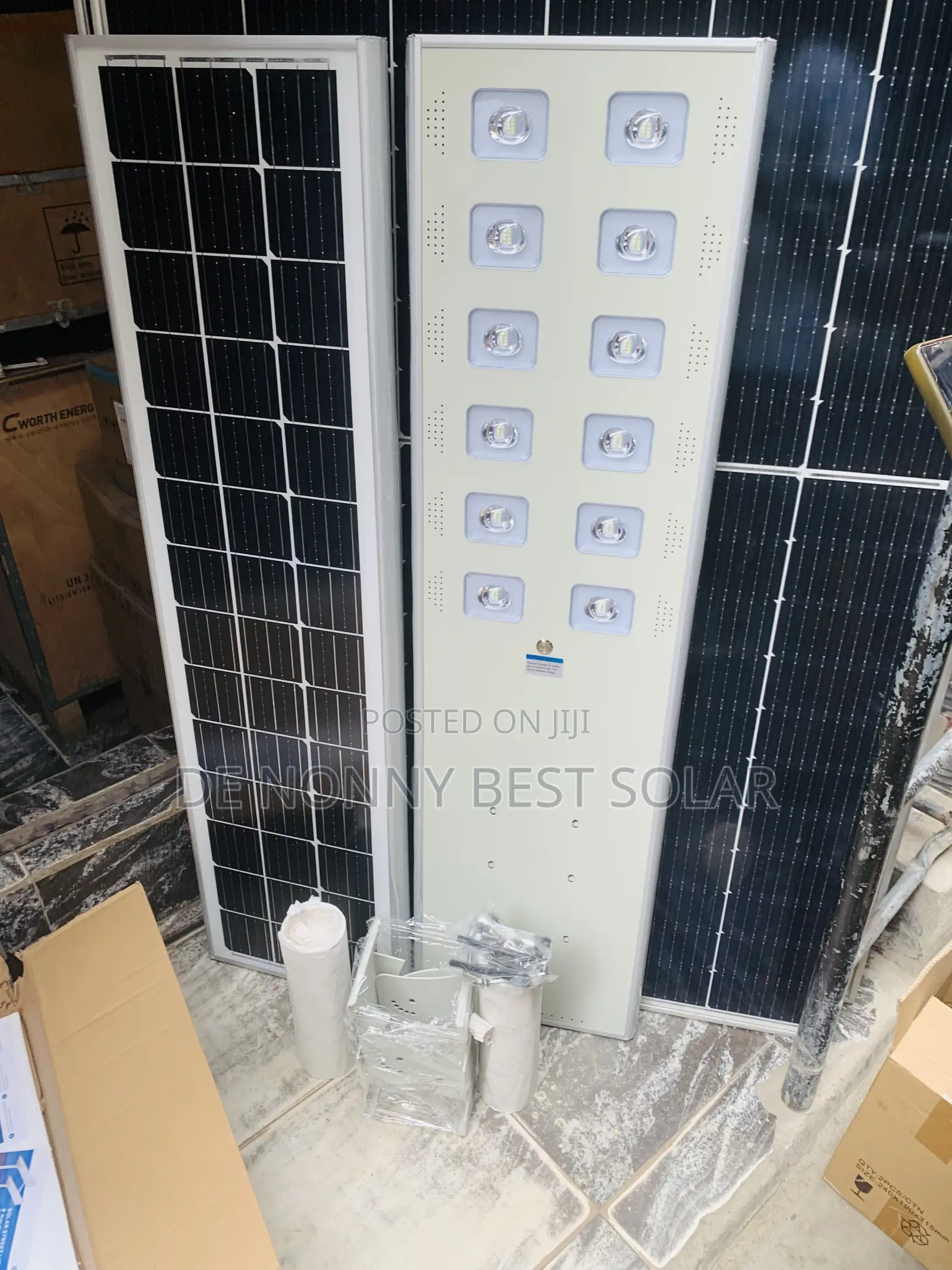 100watts Wakatek Solar Street Light