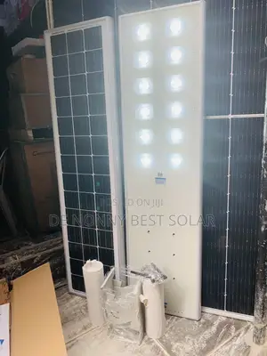100watts Wakatek Solar Street Light