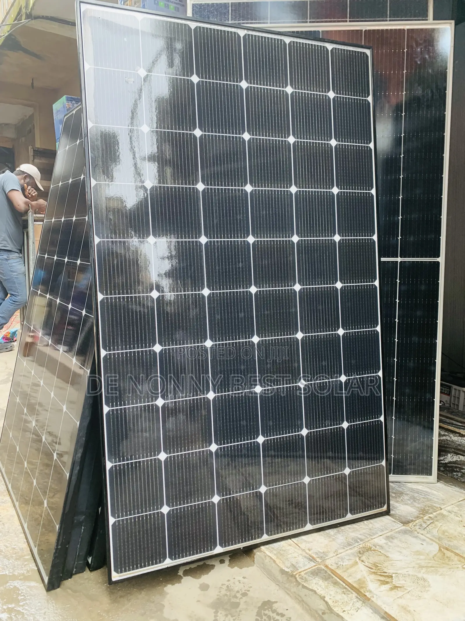 350watts LG Solar Panel