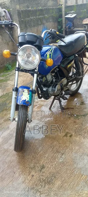 TVS HLX 125 2023 Blue
