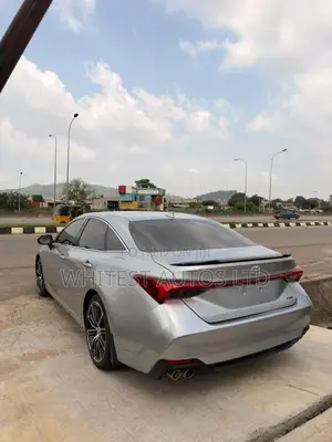Toyota Avalon XSE 2020 Silver