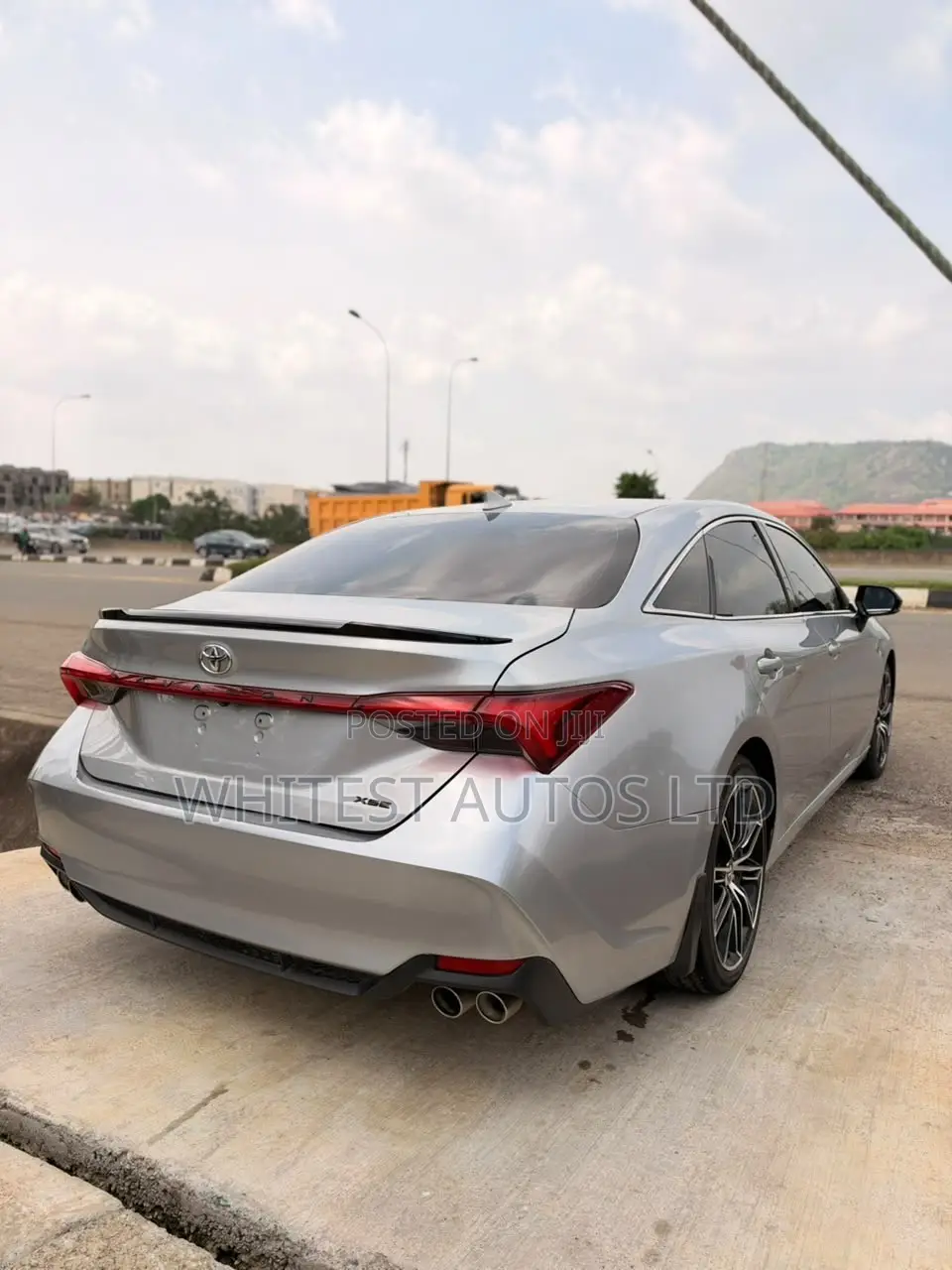 Toyota Avalon XSE 2020 Silver