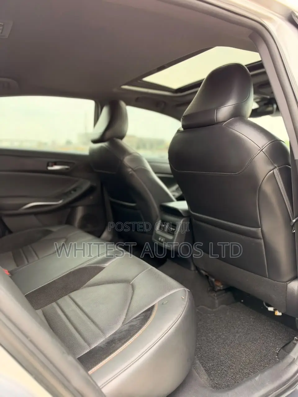 Toyota Avalon XSE 2020 Silver