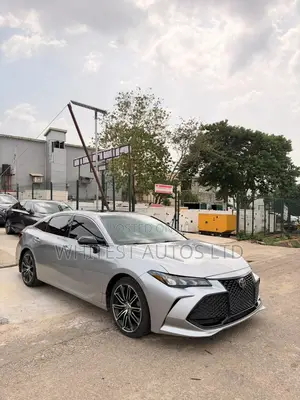 Toyota Avalon XSE 2020 Silver