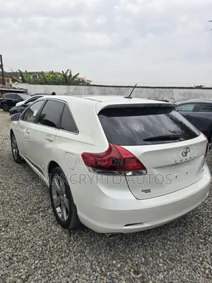 Toyota Venza XLE 4dr Wagon (3.5L 6cyl 6A) 2015 White