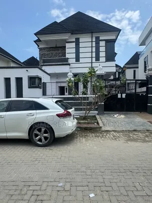 4bdrm Duplex in 𝐈𝐤𝐨𝐭𝐚, Ikota for rent