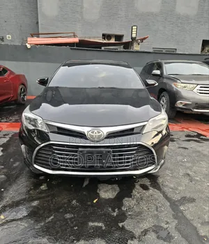 Toyota Avalon XLE Plus Sedan FWD (3.5L 6cyl 6A) 2017 Black