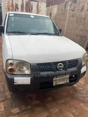 Nissan NP300 2014 White