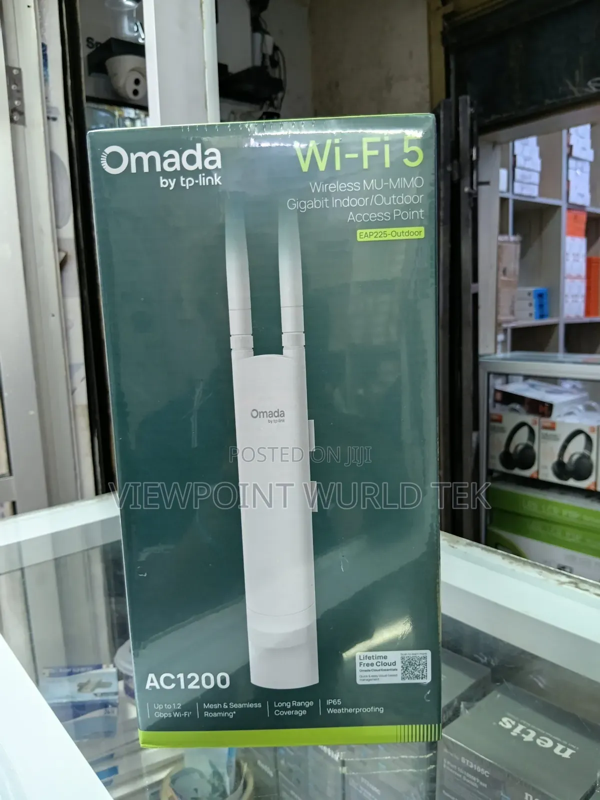 TP-Link Omada EAP225-Outdoor AC1200 Wireless Access Point Box