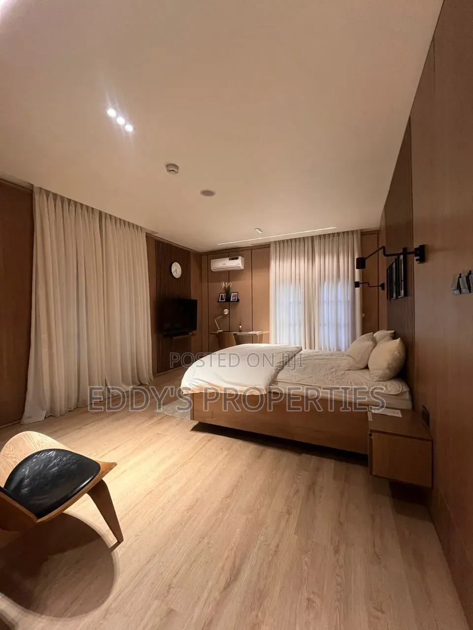Luxury 5 Bedroom Apartment