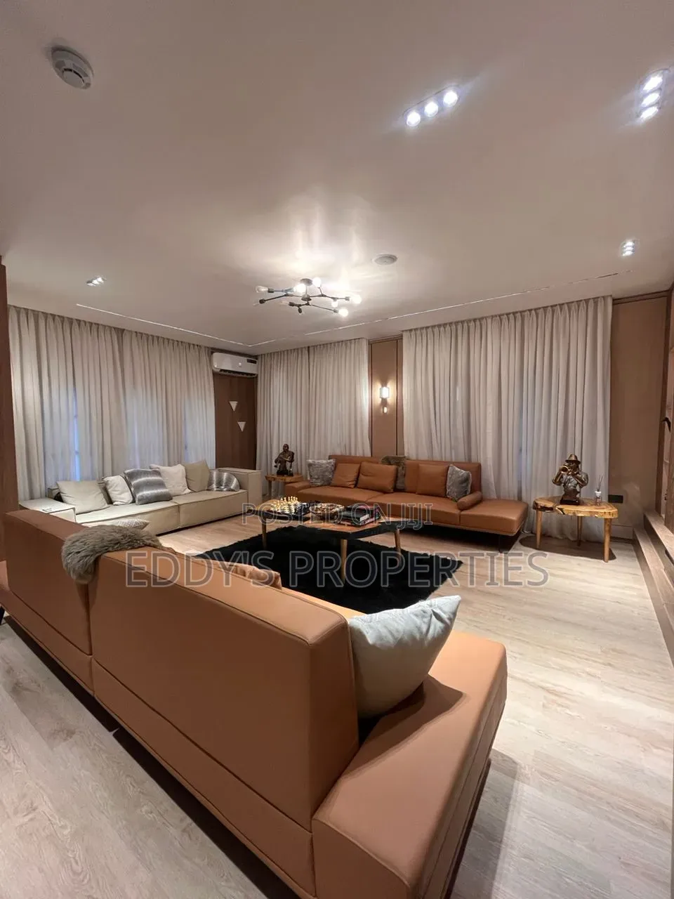 Luxury 5 Bedroom Apartment