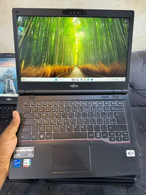 Laptop Fujitsu Lifebook E5411 8GB Intel Core i5 SSD 256GB