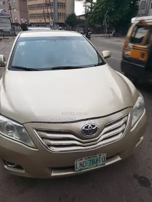 Toyota Camry LE V6 4dr Sedan (3.5L 6cyl 6AM) 2009 Beige