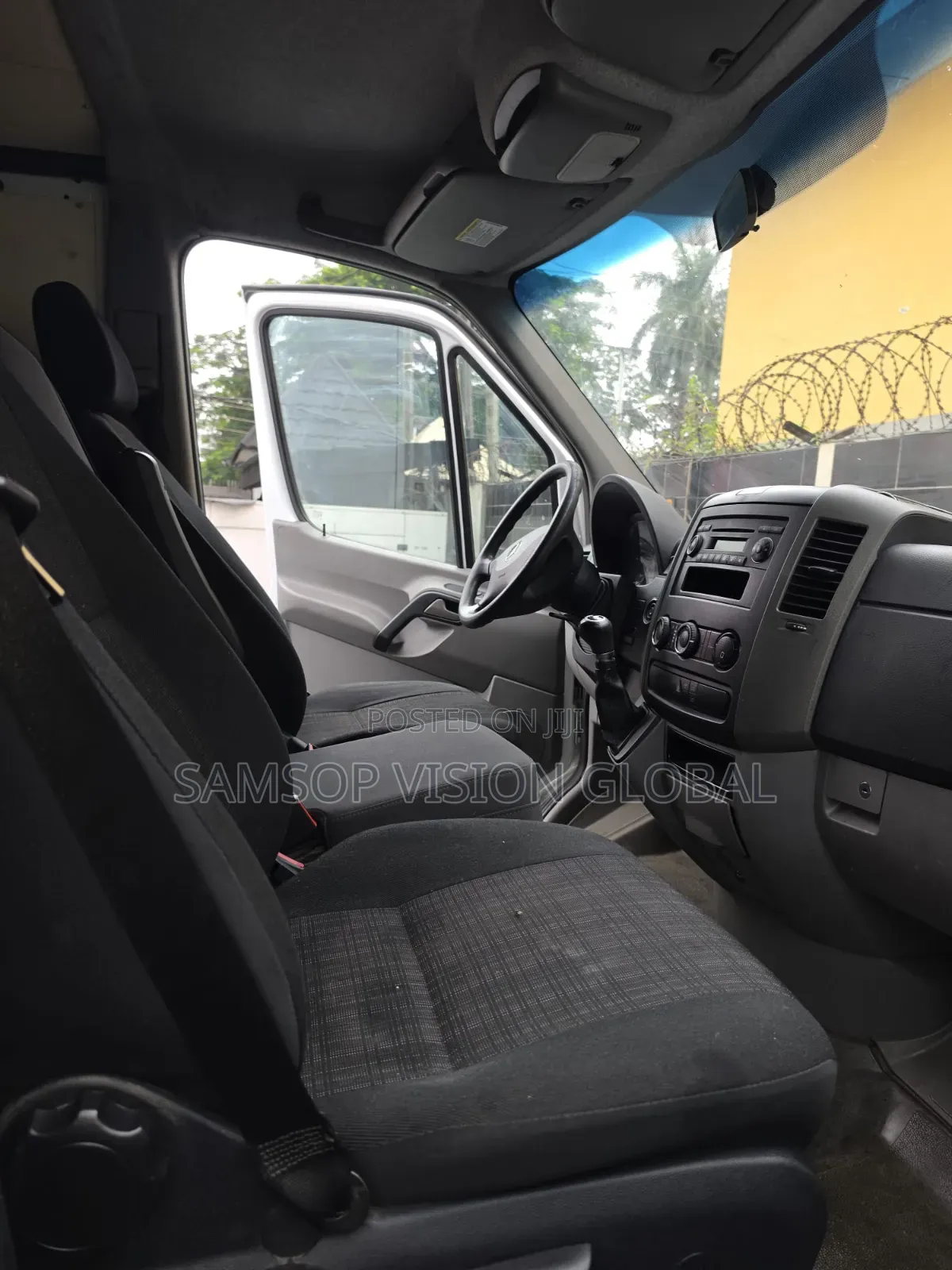 Mercedes-Benz Sprinter 2013 White