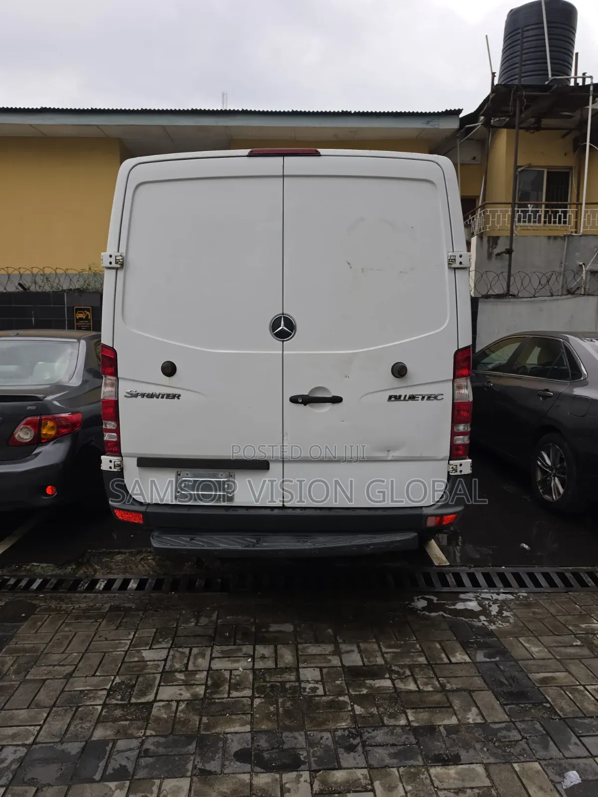 Mercedes-Benz Sprinter 2013 White