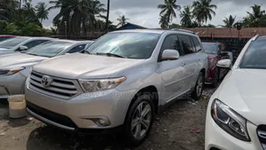 Toyota Highlander Limited 2011 Silver