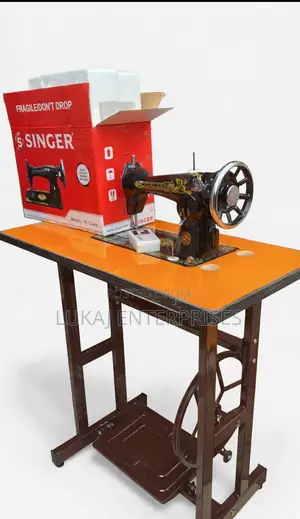 Singer Straight Sewing Machine