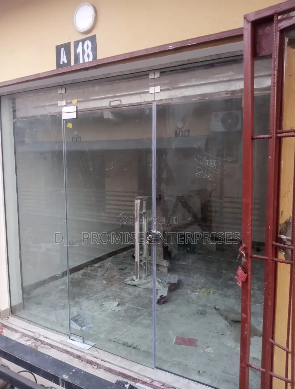 Frameless Glass Door Security