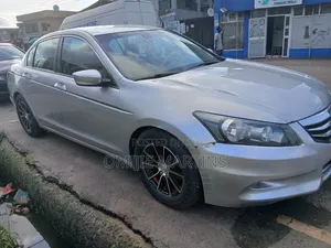 Honda Accord 2012 Silver