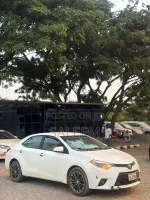 Toyota Corolla 2014 White
