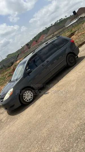 Toyota Sienna 2008 Gray