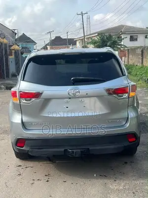 Toyota Highlander Limited Platinum V6 4x2 (3.5L 6cyl 6A) 2016 Silver