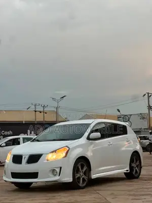 Pontiac Vibe 2009 White