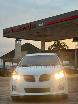 Pontiac Vibe 2009 White