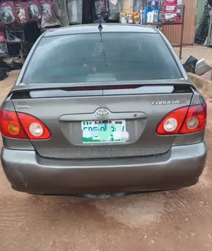 Toyota Corolla S 2005 Gray