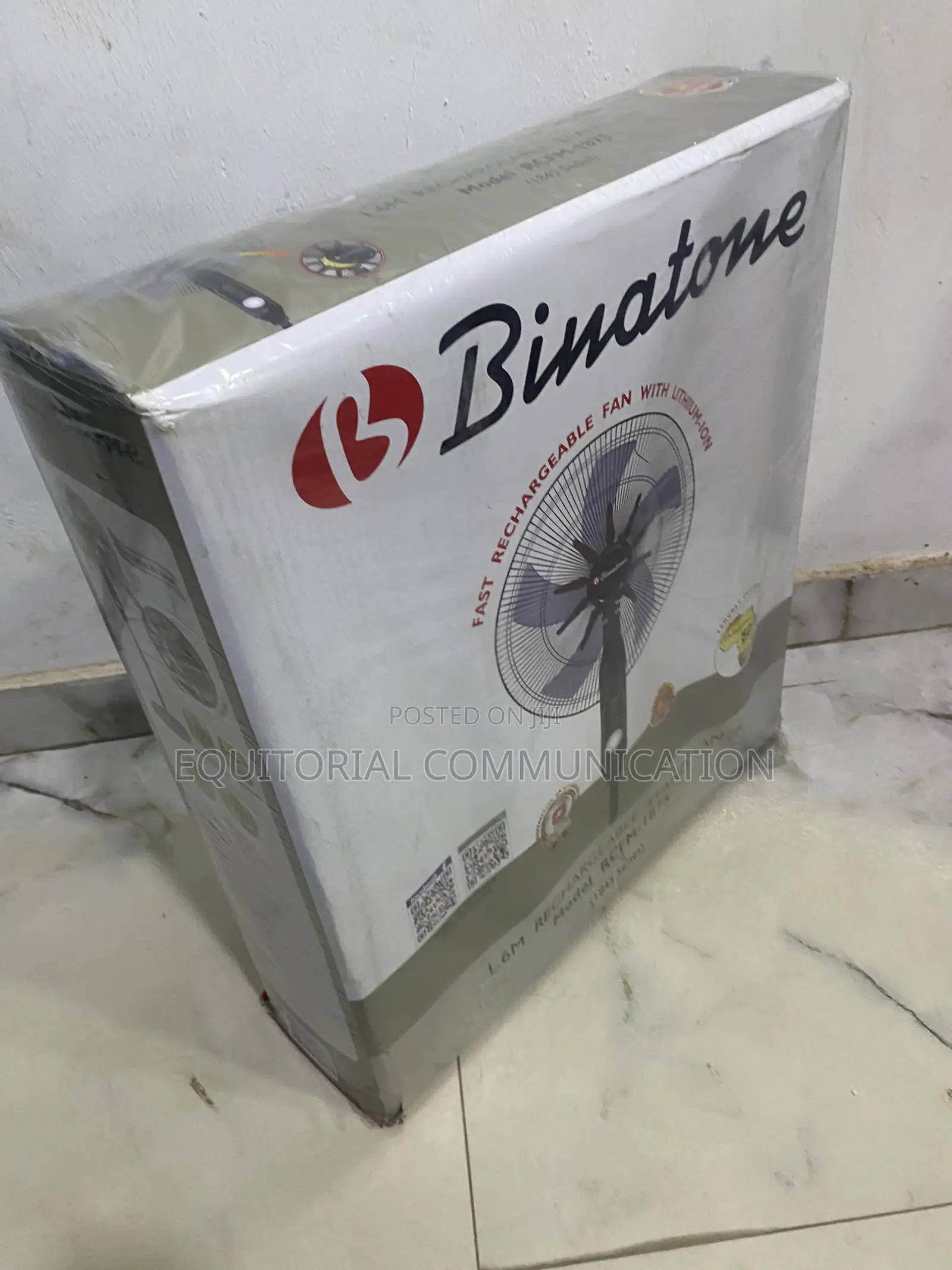 Binatone RCFM-1875 Rechargeable Pedestal Cooling Solution