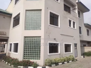 5bdrm Duplex in Ikeja Gra for rent