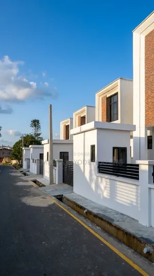 4bdrm Duplex in Ikolaba Estate, Agodi for sale