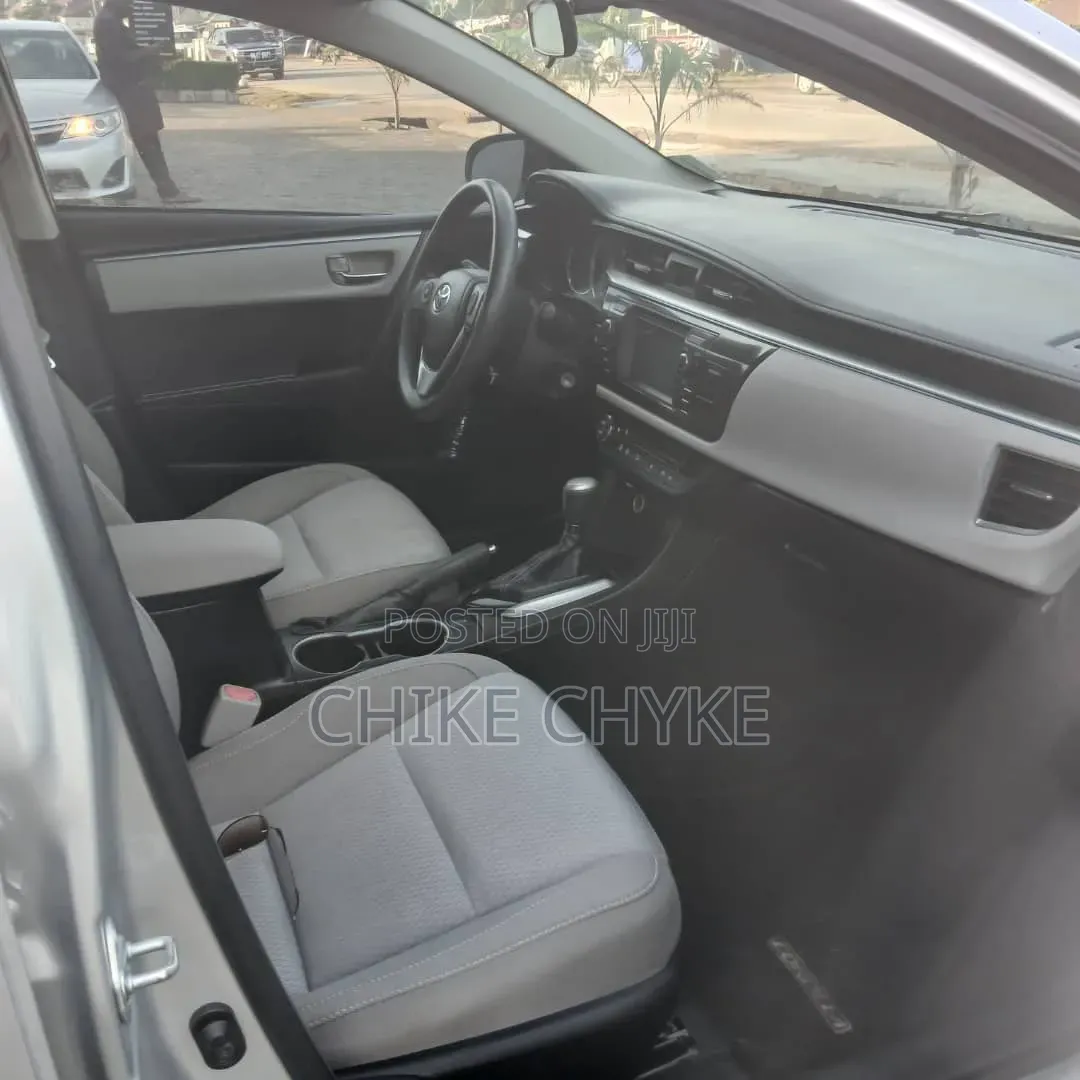 Toyota Corolla 2015 Gray