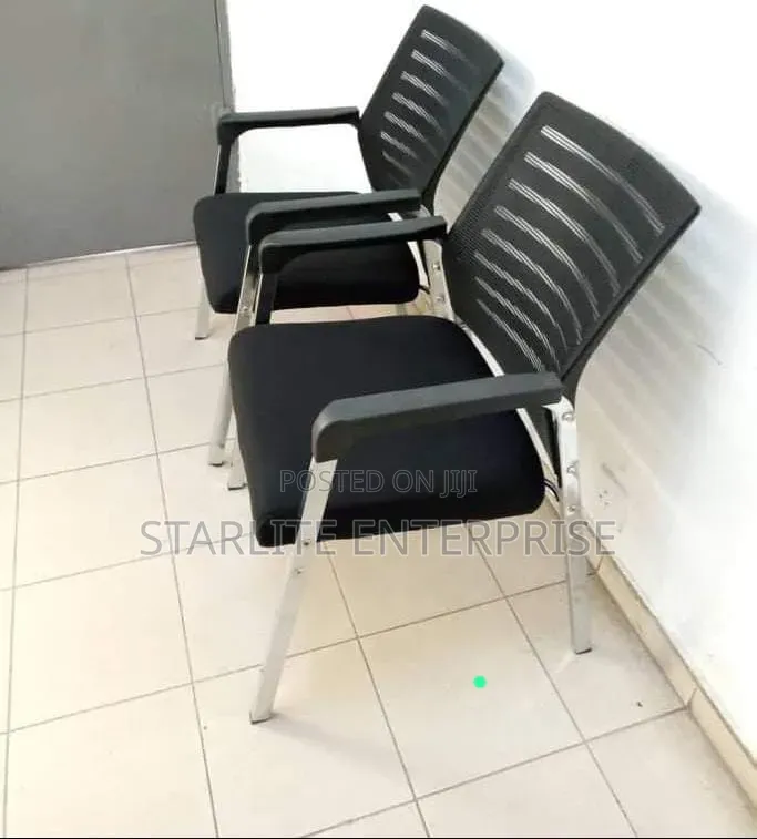 Office Visitors Chair With 4 Legs