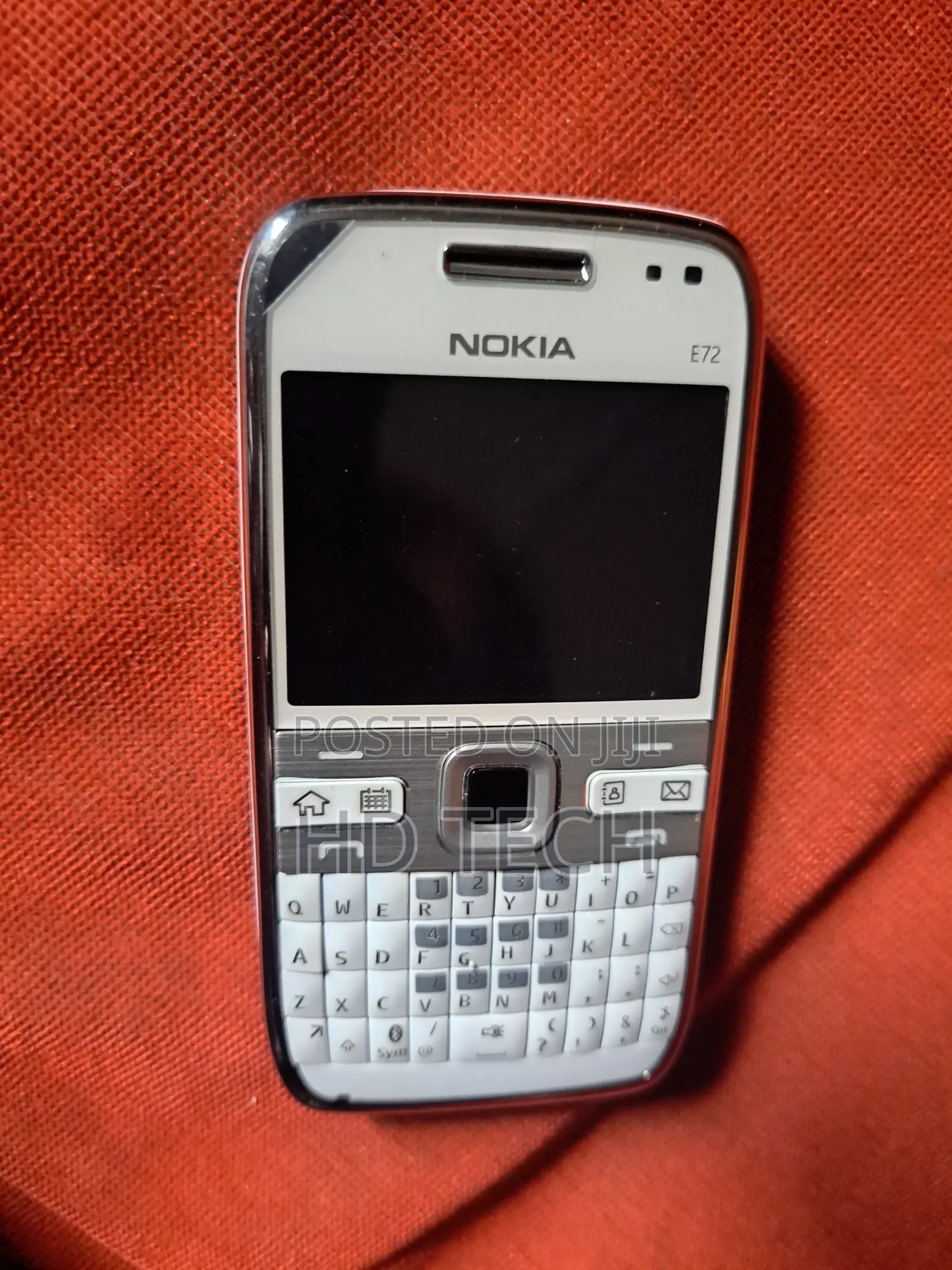 Nokia E72 White