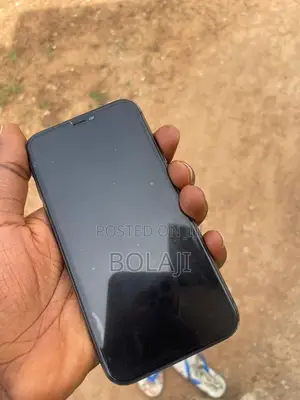 Apple iPhone 11 64 GB Black