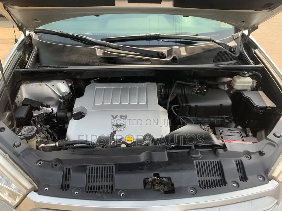 Toyota Highlander 2011 Silver