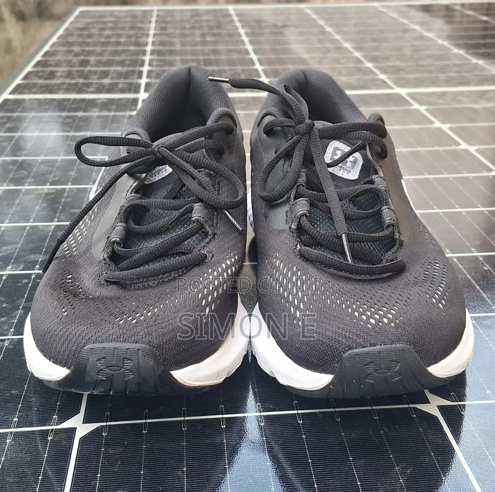 Under Armour Sneakers