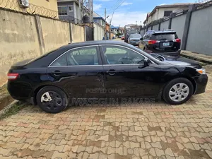 Toyota Camry 2011 Gray